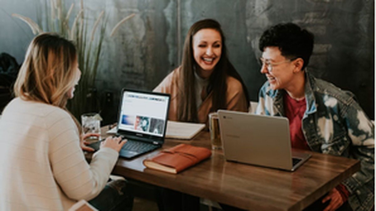 Skills You Can Sell Without Starting a Full Business